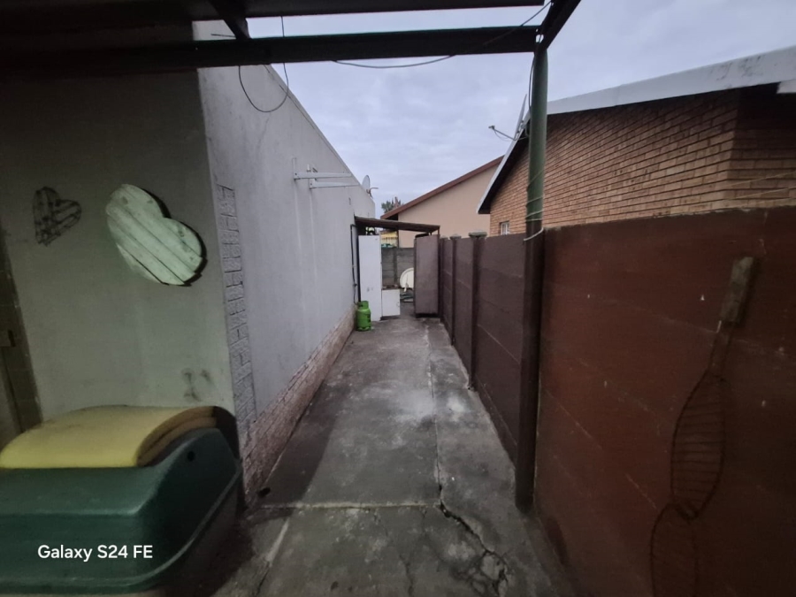 3 Bedroom Property for Sale in Oos Einde North West
